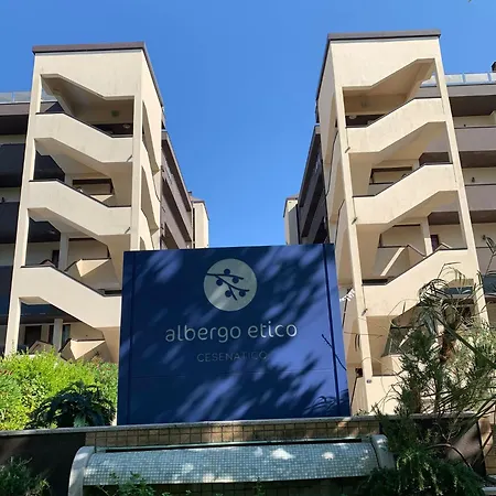 Ξενοδοχείο Etico 4*